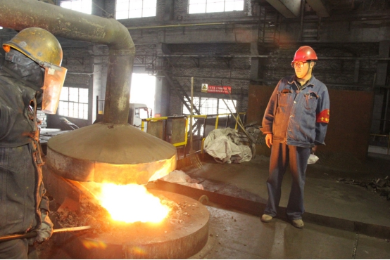 為降本，他“癡”心不改